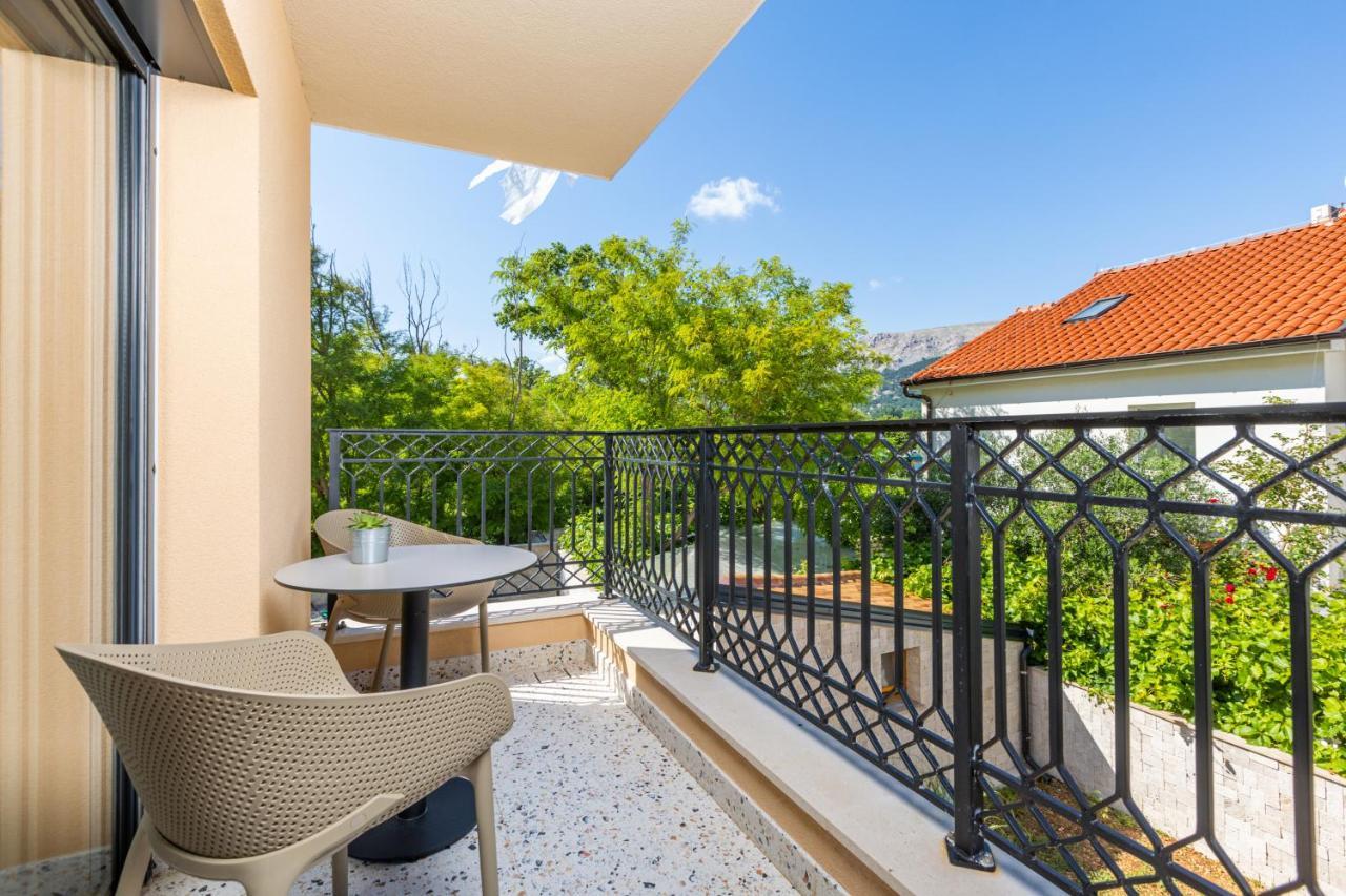 Vila Iris Baska Exteriér fotografie